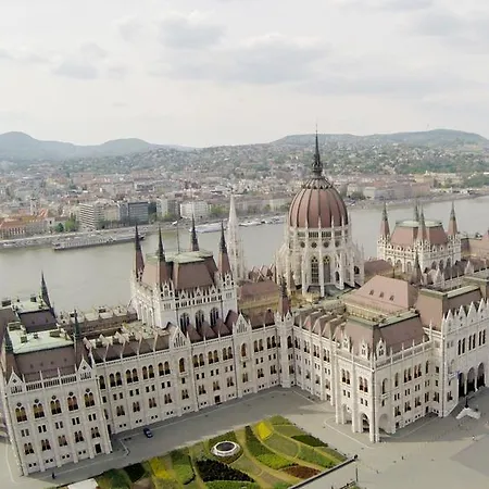 아파트 Little Americas Westend *