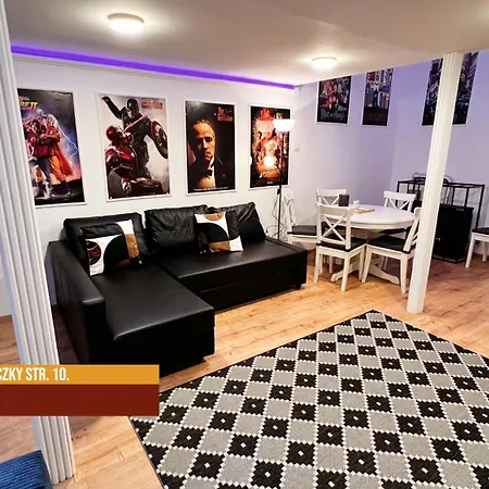 아파트 Little Americas Westend