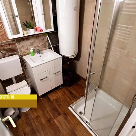 Little Americas Westend *