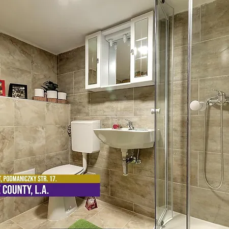 아파트 Little Americas Westend *