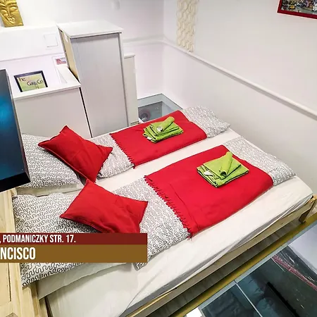 Little Americas Westend *