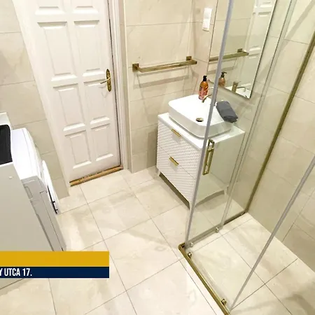 Little Americas Westend 아파트 부다페스트