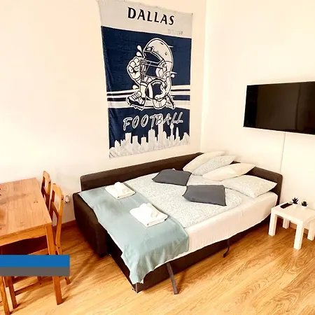 Little Americas Westend *