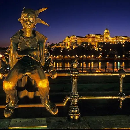 아파트 Little Americas Westend