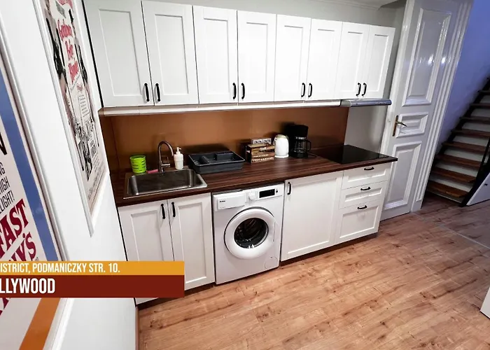 Little Americas Westend Апартаменты *