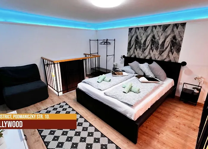 Little Americas Westend Апартаменты