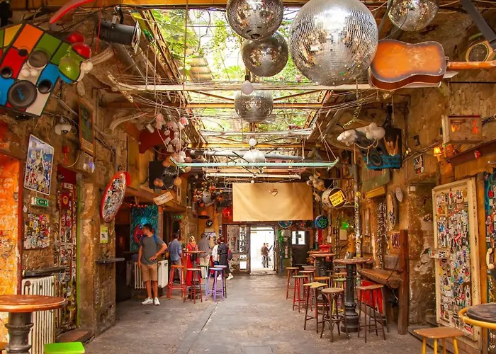 Апартаменты Little Americas Westend